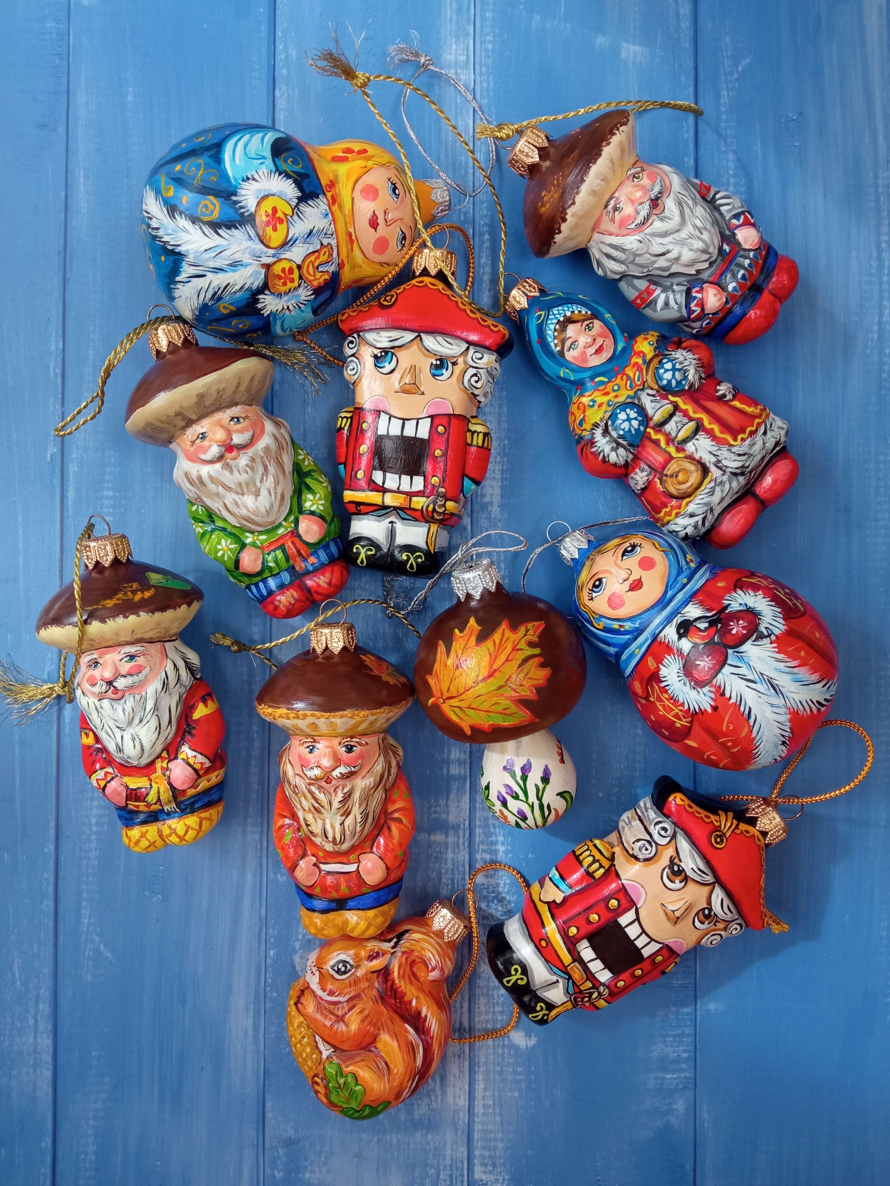 Ёлочные шары с ручной росписью - коллекция